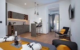 Deluxe Rooms&Apartments Korzo